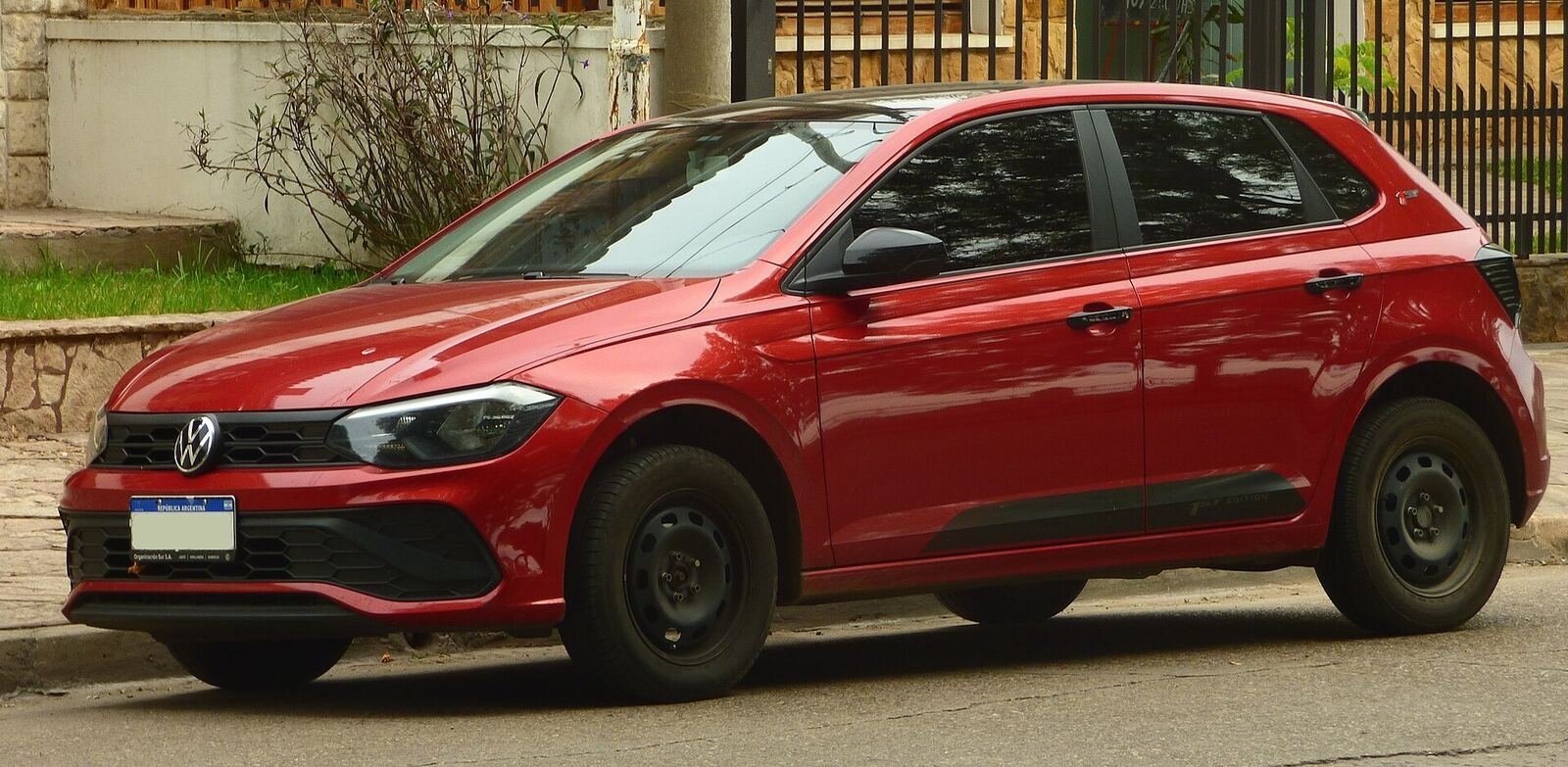 Volkswagen Polo Track 1.6 MSI 0km